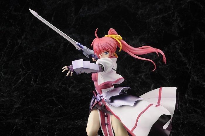 「魔法少女リリカルなのは The MOVIE 2nd A's」シグナム-Der Stolz sogar eines Ritters-のフィギュア画像