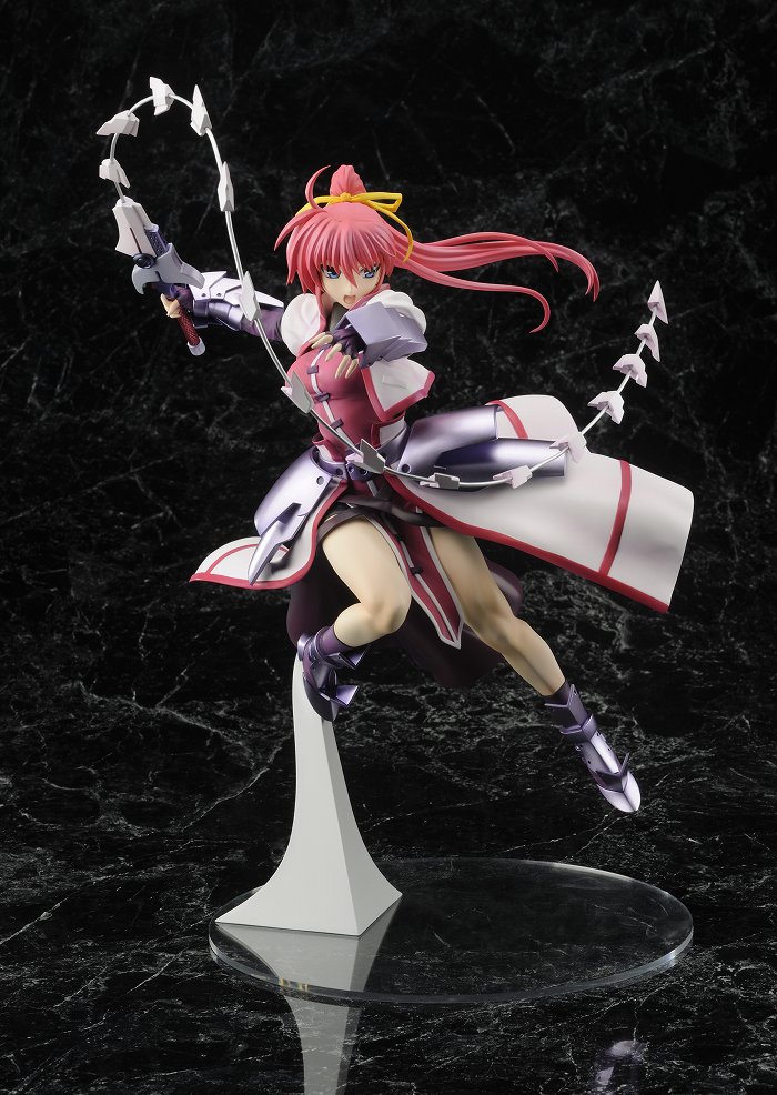 「魔法少女リリカルなのは The MOVIE 2nd A's」シグナム-Der Stolz sogar eines Ritters-のフィギュア画像