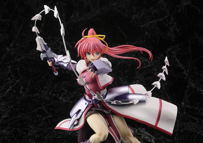 「魔法少女リリカルなのは The MOVIE 2nd A's」シグナム-Der Stolz sogar eines Ritters-のフィギュア画像