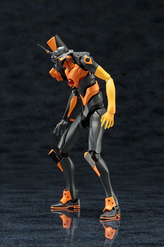 ゴジラ対エヴァンゲリオン「エヴァンゲリオン初号機 ゴジラカラー Ver.」のフィギュア画像
