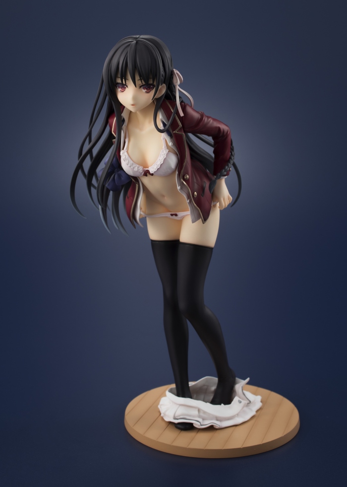 ようこそ実力至上主義の教室へ「堀北鈴音 お着替え中Ver.」のフィギュア画像