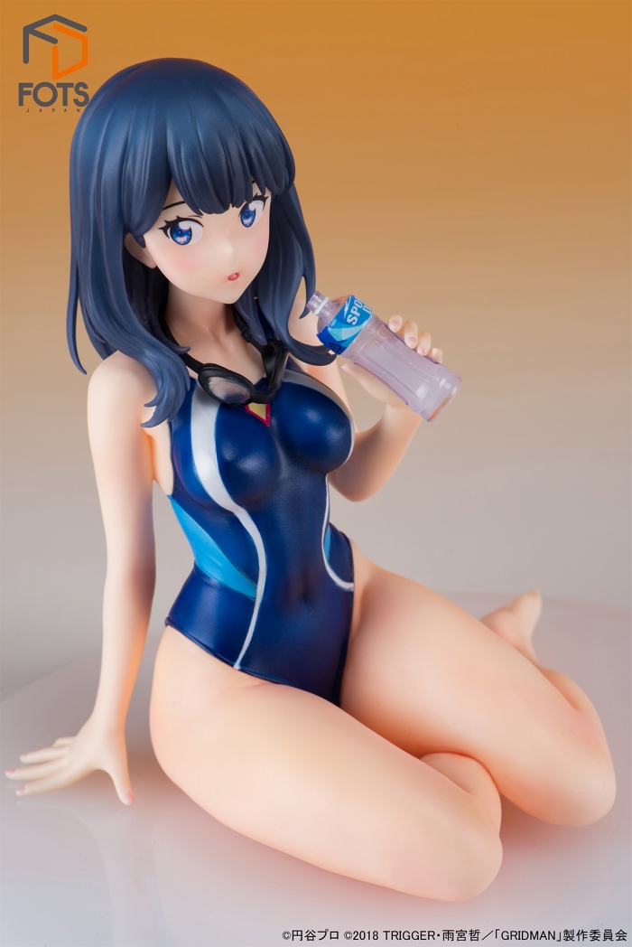 SSSS.GRIDMAN「宝多六花 競泳水着ver」のフィギュア画像