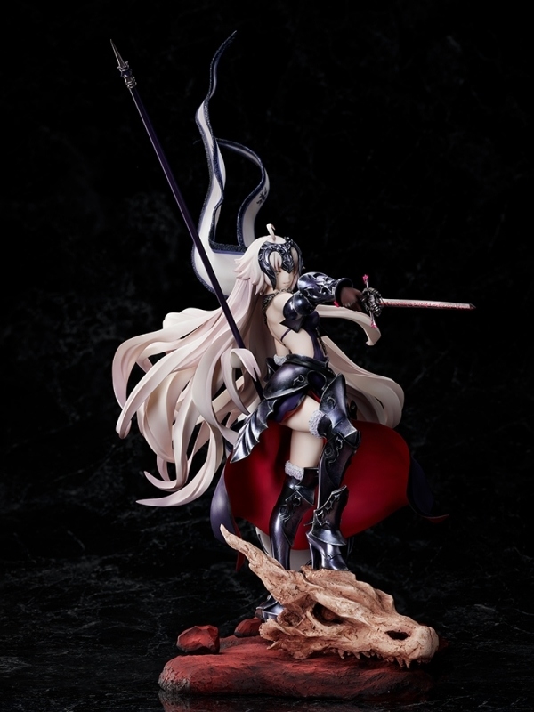 Fate/Grand Order「アヴェンジャー/ジャンヌ・ダルク［オルタ］ 昏き焔を纏いし竜の魔女」のフィギュア画像