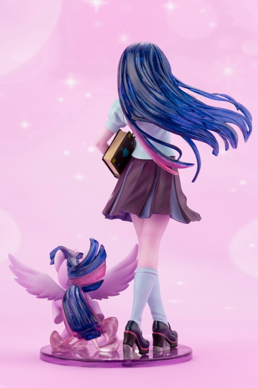 「MY LITTLE PONY美少女 トワイライトスパークル 限定版」のフィギュア画像