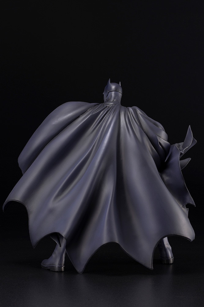 DC UNIVERSE「ARTFX バットマン HUSH リニューアルパッケージ」のフィギュア画像