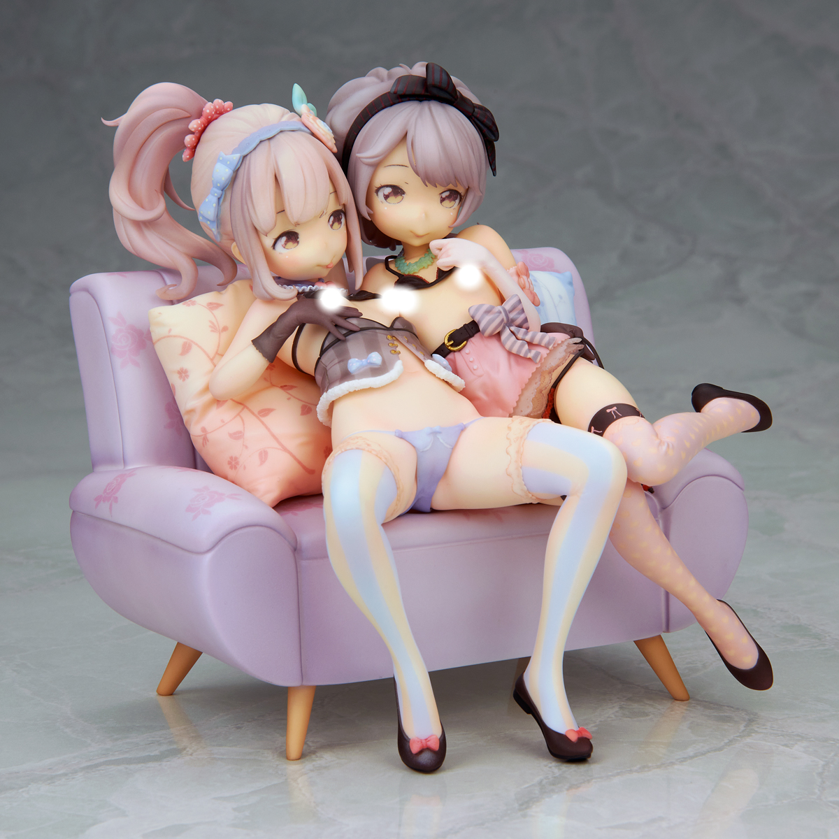 「りぃな＆さぁや」のフィギュア画像