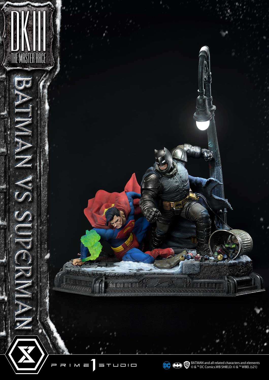 「アルティメットジオラママスターライン バットマン:ダークナイト ・リターンズ バットマンVSスーパーマン」のフィギュア画像