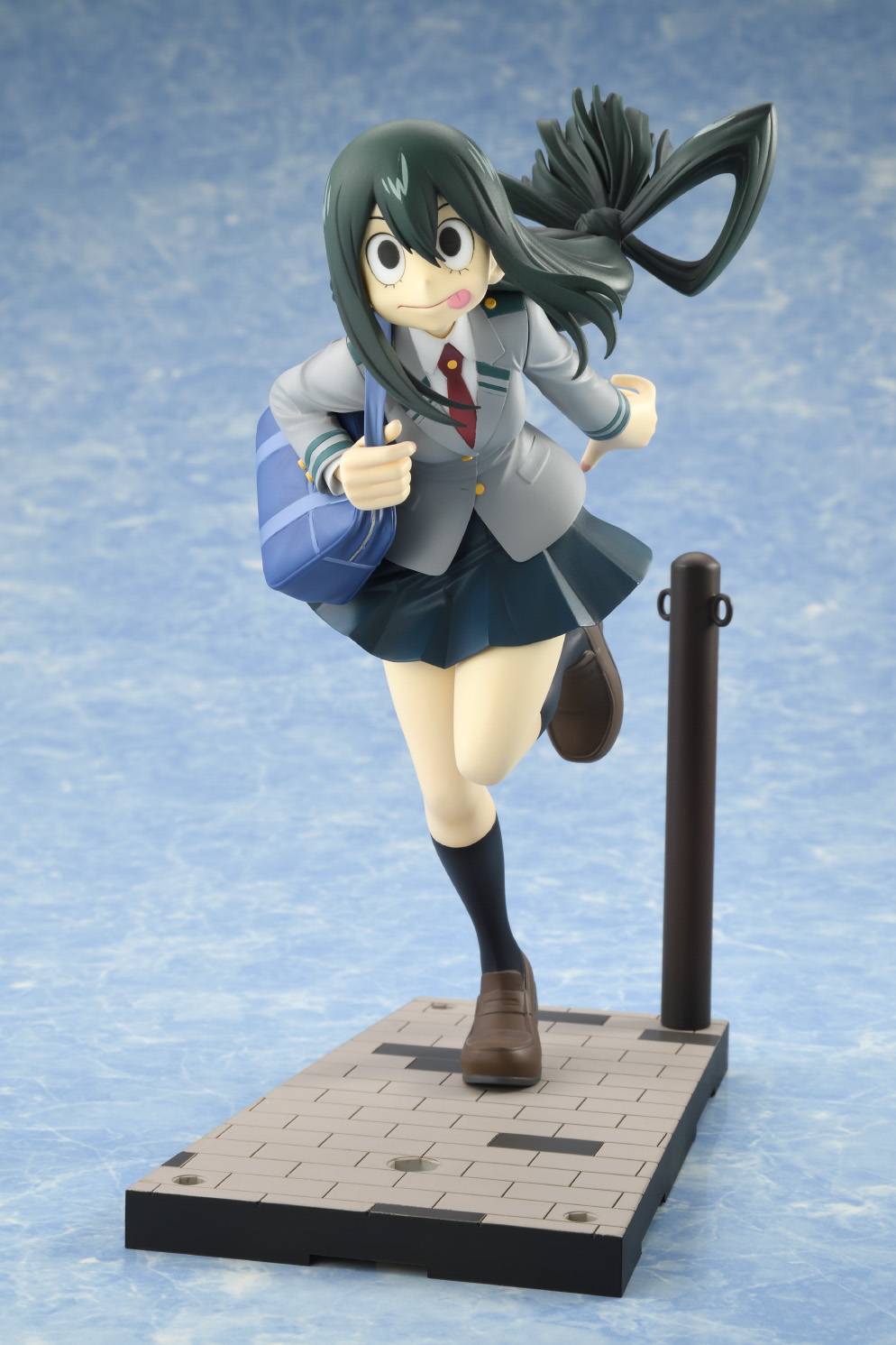 僕のヒーローアカデミア「コネコレ 蛙吹梅雨 制服Ver.」のフィギュア画像