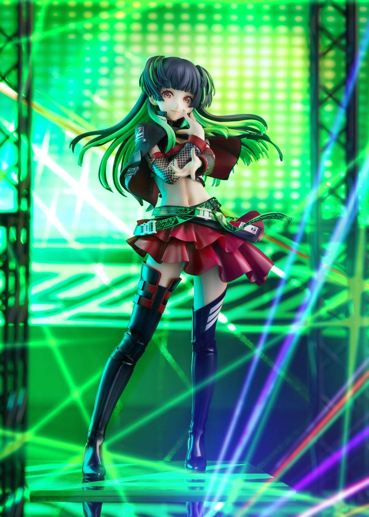 アイドルマスター シャイニーカラーズ「黛 冬優子 ネオンライトロマンサーVer.」のフィギュア画像