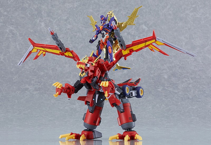 劇場版「グリッドマン ユニバース」「MODEROID グリッドナイト＆ゴルドバーン」のフィギュア画像
