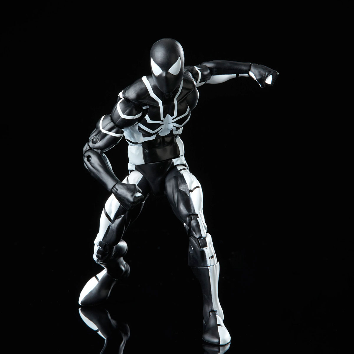 Future Foundation「スパイダーマン（フューチャー・ファウンデーション／ステルススーツ）［コミック］」のフィギュア画像