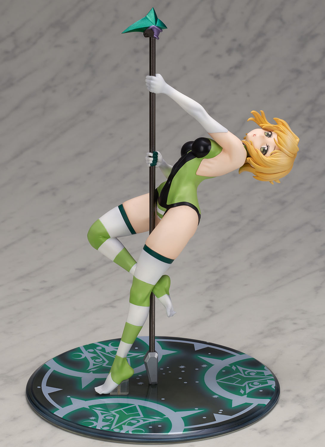 戦姫絶唱シンフォギアXV「暁切歌 ギアインナー ver.」のフィギュア画像