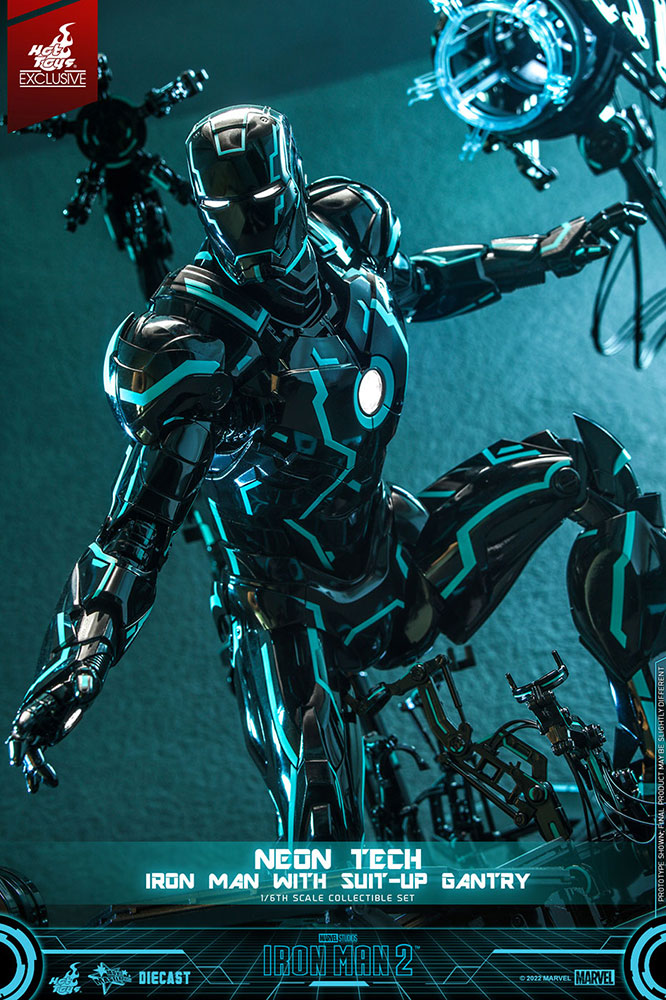 アイアンマン2「アイアンマン・マーク4（ネオンテック版）［パワードスーツ装着機付き］」のフィギュア画像