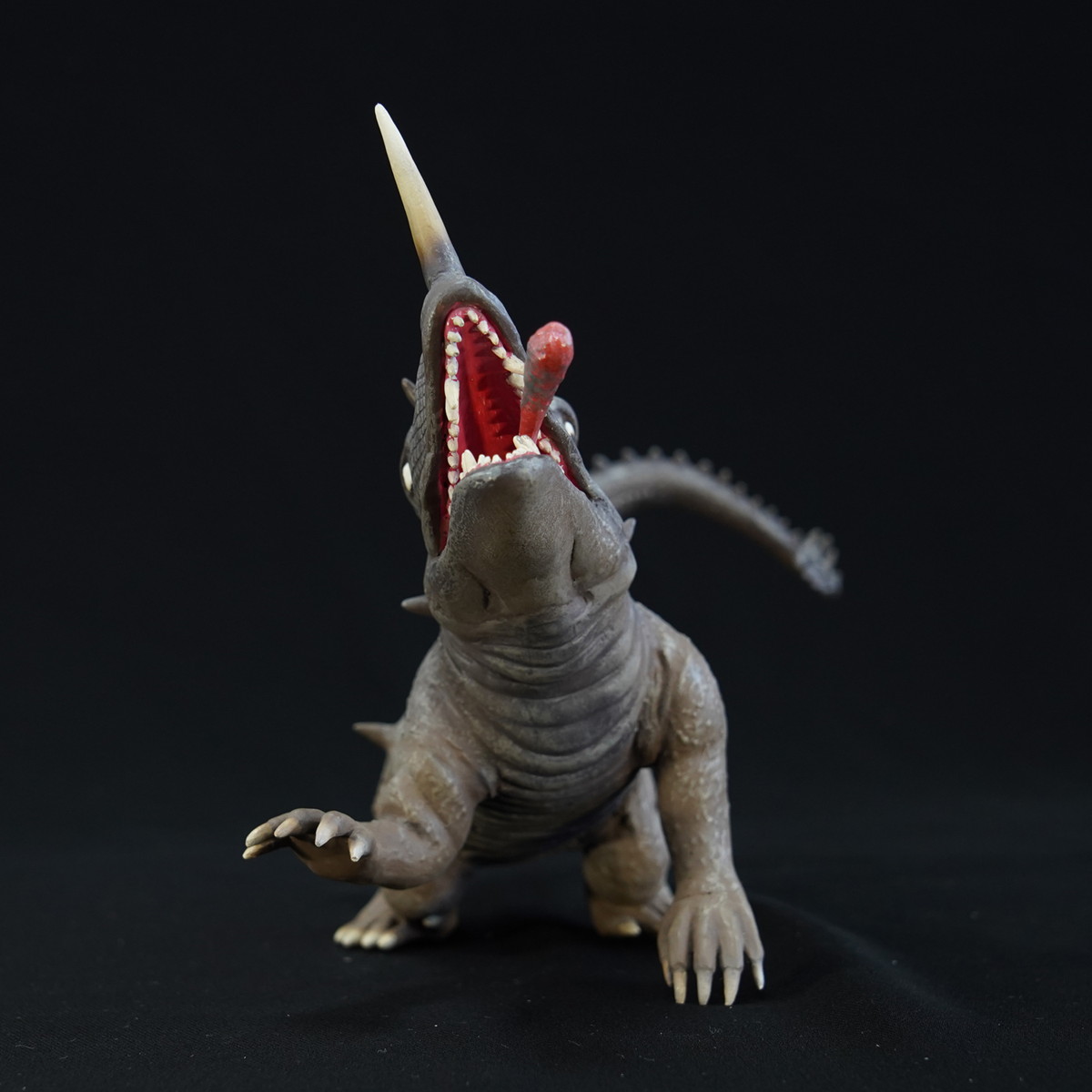 ガメラ「冷凍怪獣バルゴン 1/250 ソフビキット復刻版」のフィギュア画像