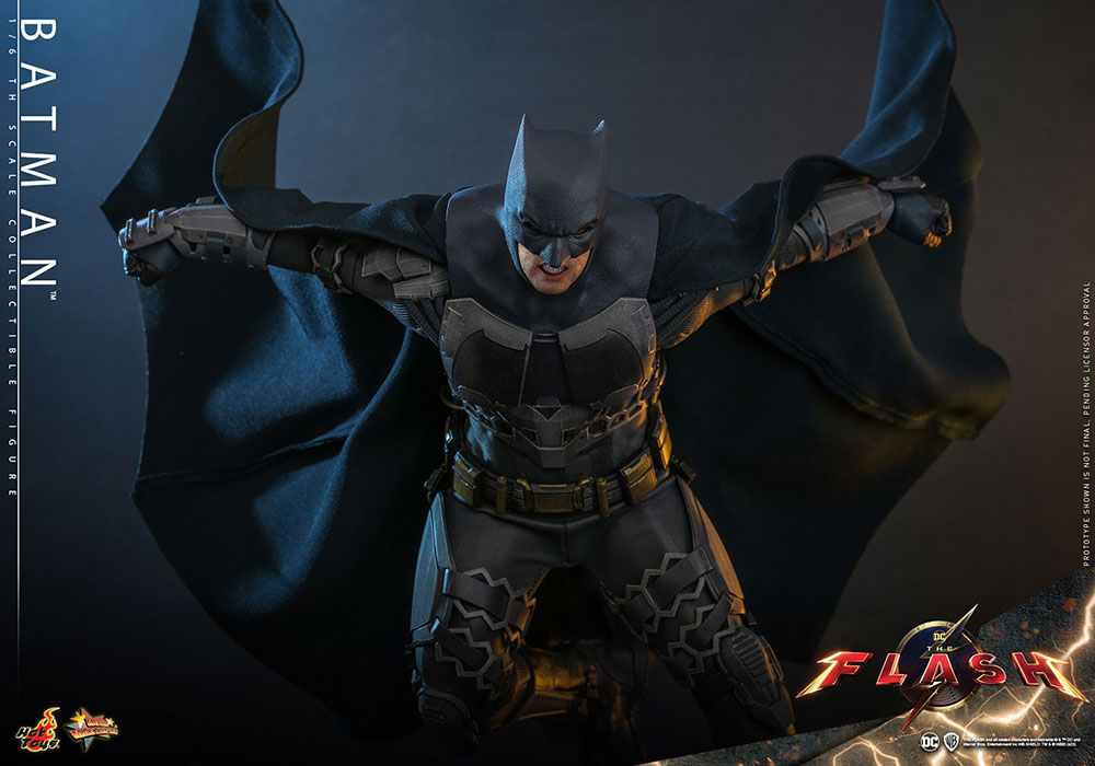 ザ・フラッシュ「バットマン」のフィギュア画像