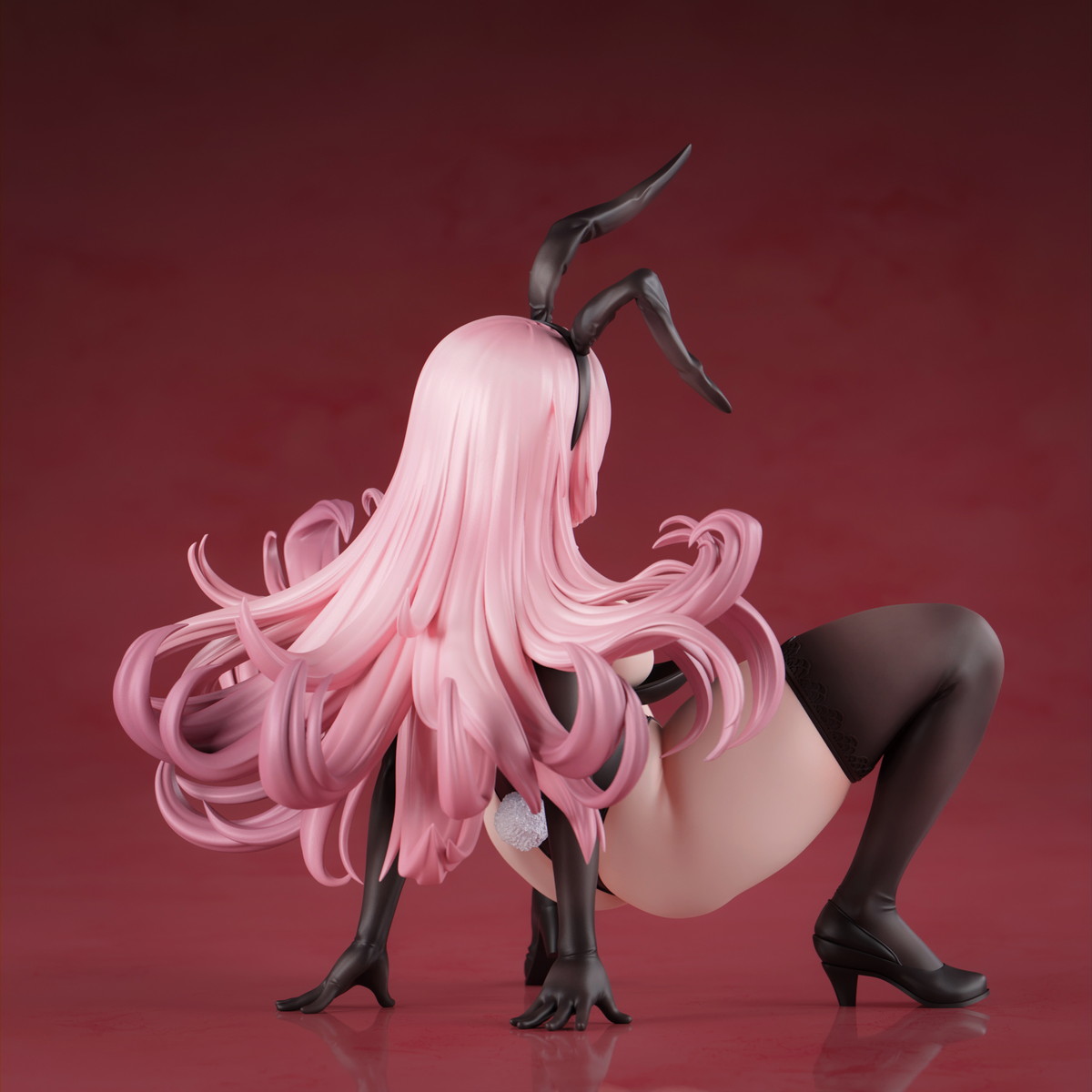 インサイトオリジナル「ウラ恋ばにーがーる 美兎ちゃん」のフィギュア画像