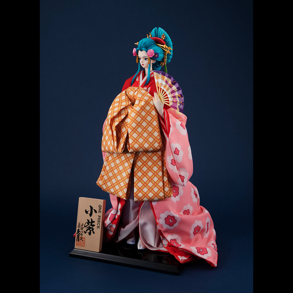 「久月×MegaHouse 日本人形 ONE PIECE 小紫」のフィギュア画像