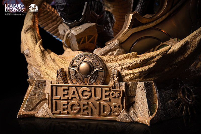 League of Legends「Infinity Studio X League of Legends 1/4 The Butcher of the Sands Renekton statue （Worlds Ver.）」のフィギュア画像