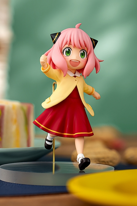 SPY×FAMILY「POP UP PARADE アーニャ・フォージャー おでかけVer.」のフィギュア画像