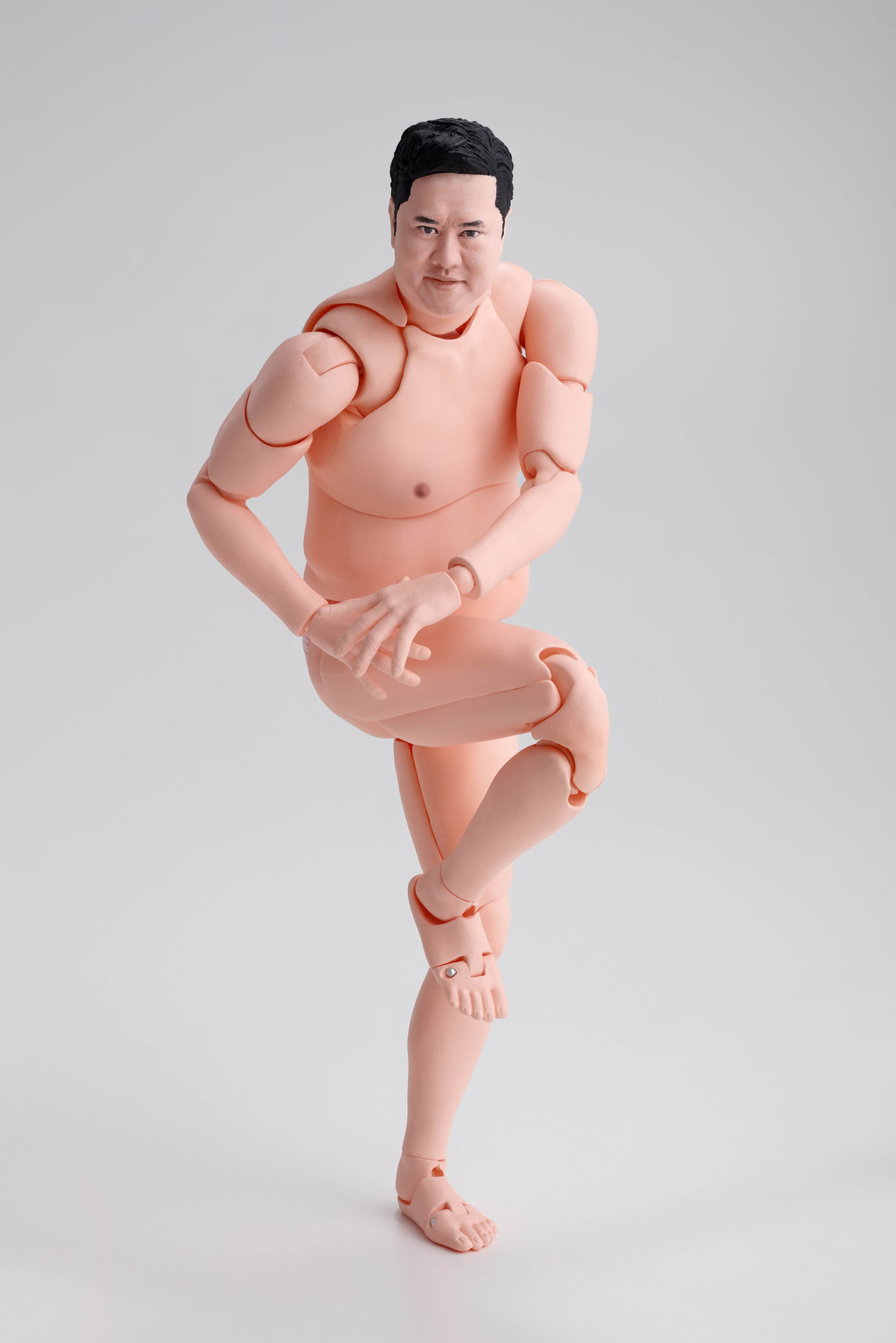 「S.H.Figuarts とにかく明るい安村」のフィギュア画像