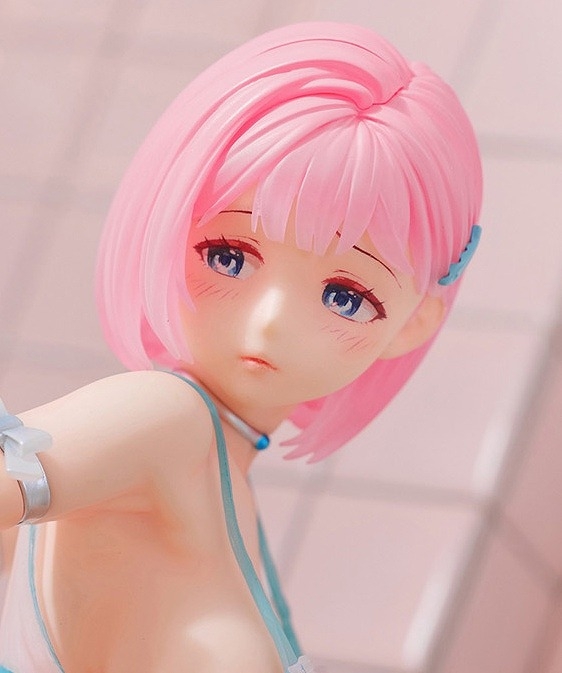 「バスルーム中のパジャマ少女」のフィギュア画像