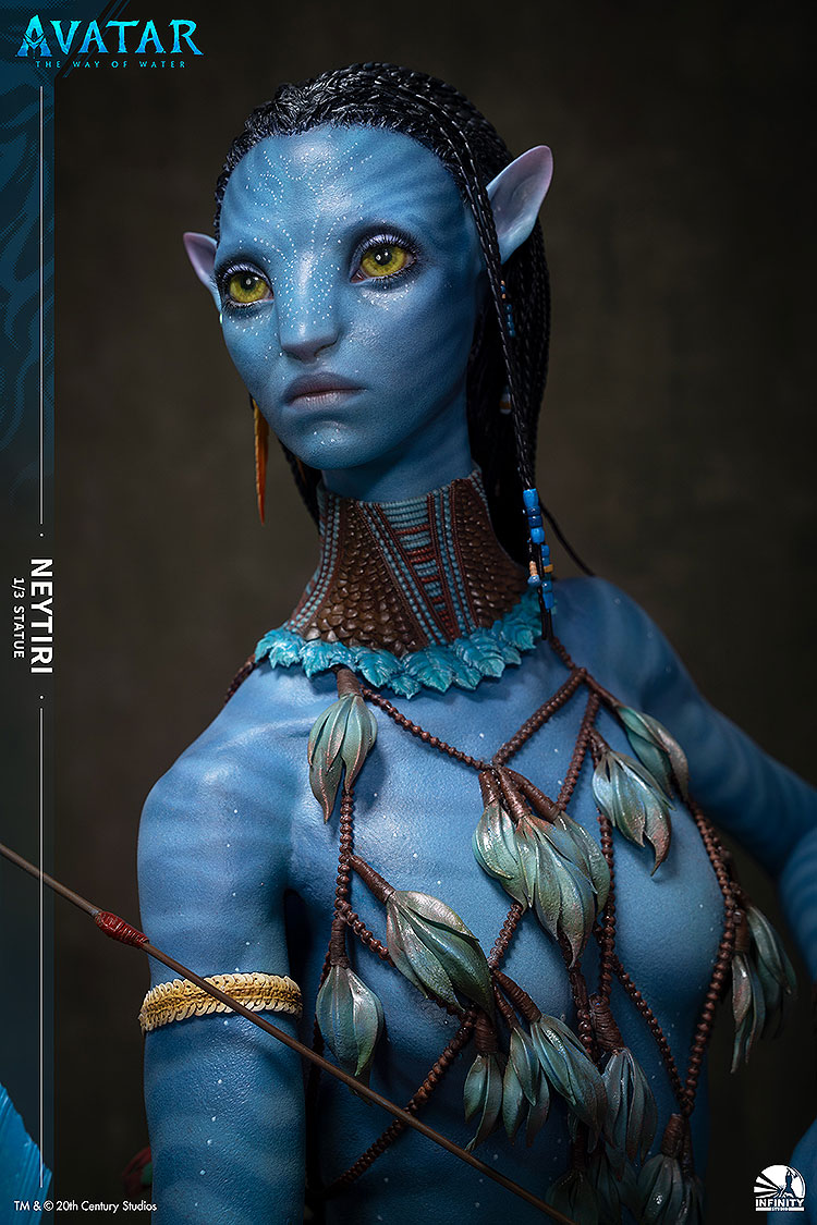 『「Avatar: The way of water」Neytiri 1/3全身像』のフィギュア画像