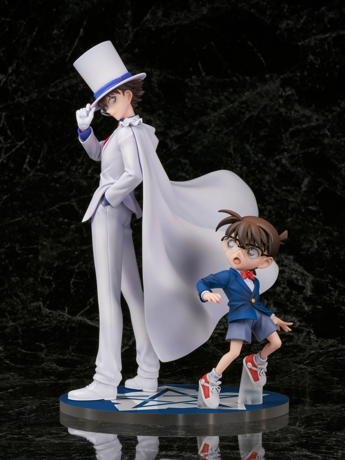 名探偵コナン「江戸川コナン＆怪盗キッド」のフィギュア画像