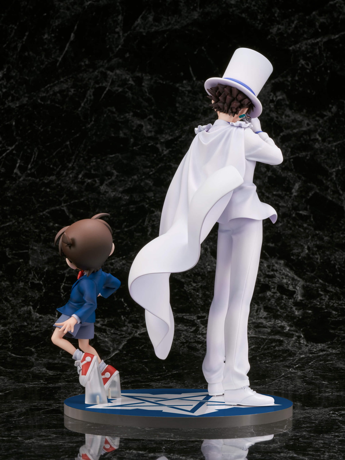 名探偵コナン「江戸川コナン＆怪盗キッド」のフィギュア画像