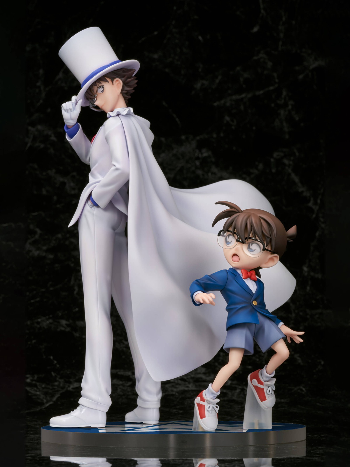 名探偵コナン「江戸川コナン＆怪盗キッド」のフィギュア画像