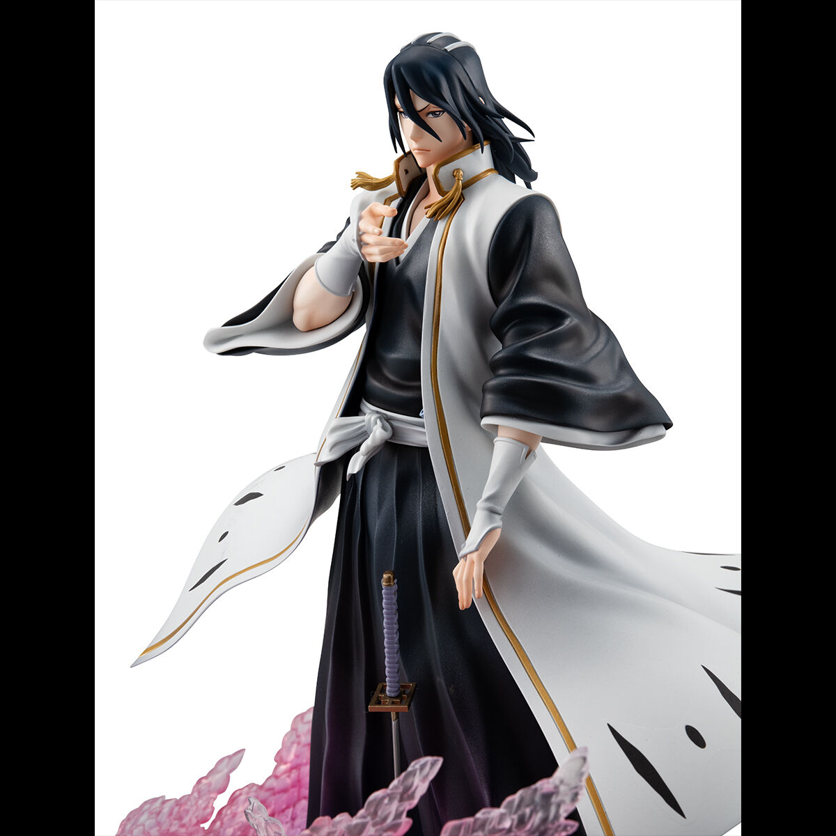 BLEACH 千年血戦篇「朽木白哉 千年血戦篇」のフィギュア画像