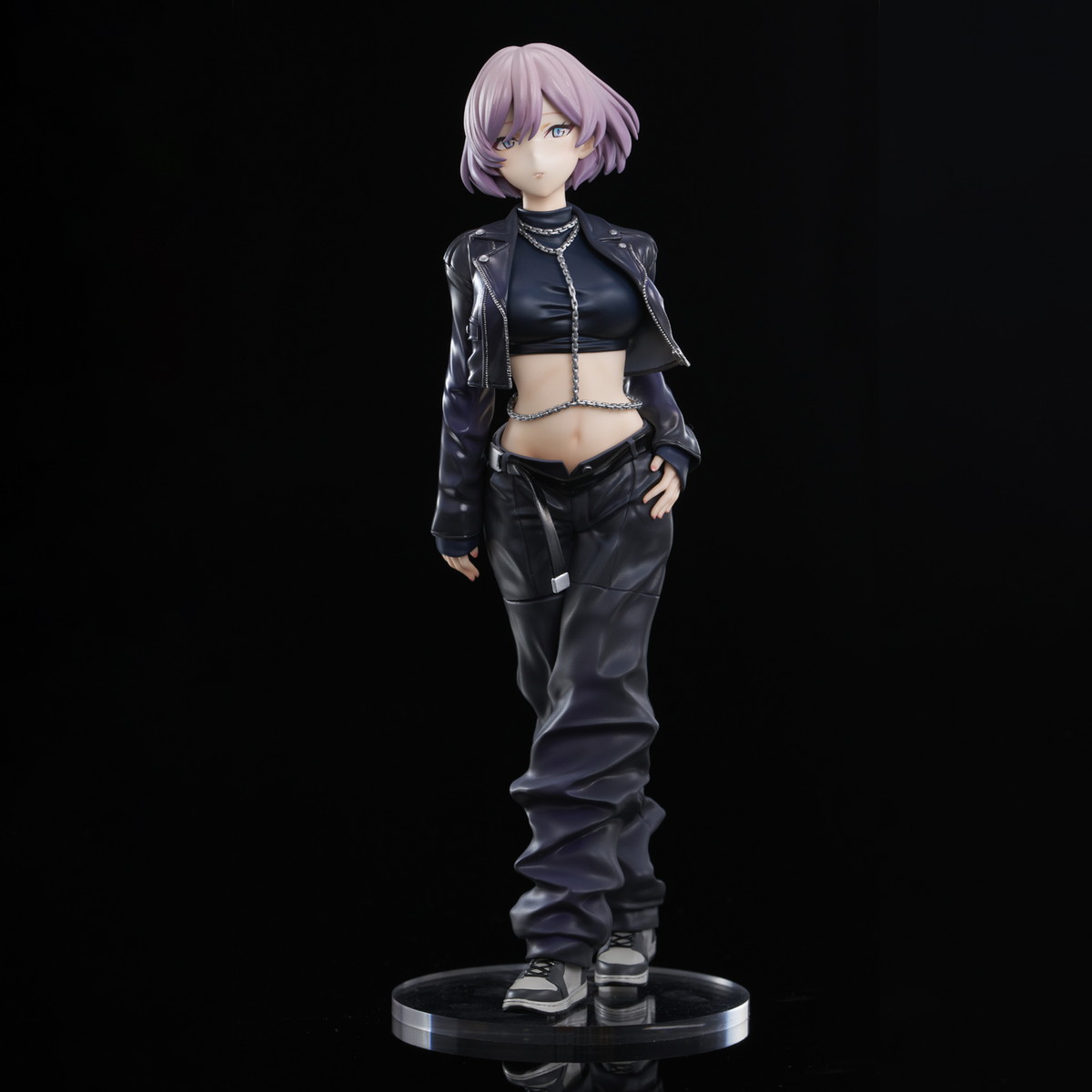 グリッドマンユニバース「ZOZO BLACK COLLECTION ムジナ」のフィギュア画像