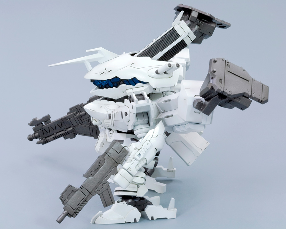 ARMORED CORE「D-スタイル ラインアーク ホワイト・グリント」のフィギュア画像