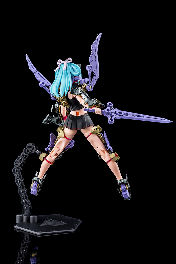 メガミデバイス「BUSTER DOLL ナイト DARKNESS CLAW」のフィギュア画像