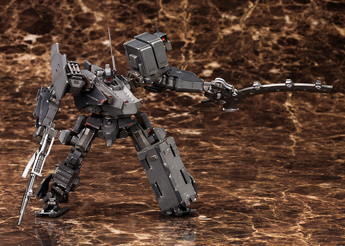 アーマード・コアV「UCR-10/L AGNI（アグニ）」のフィギュア画像