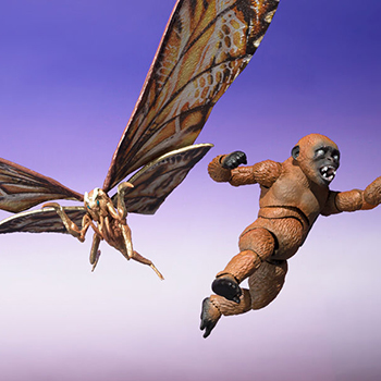 ゴジラ×コング 新たなる帝国「S.H.MonsterArts SUKO ＆ MOTHRA （2024） FROM GODZILLA × KONG: THE NEW EMPIRE」のフィギュア