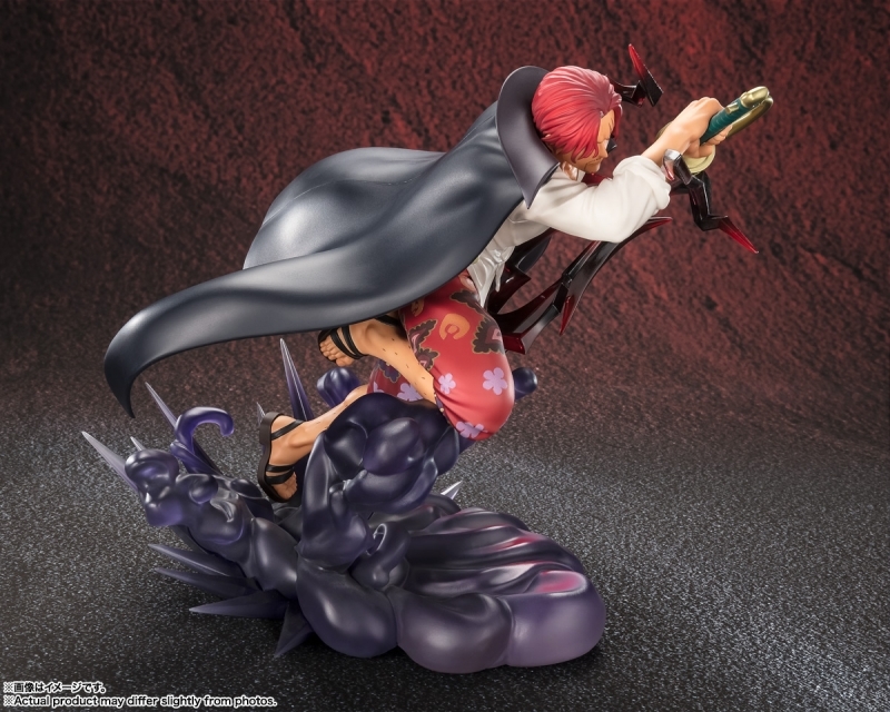 ONE PIECE「フィギュアーツZERO ［超激戦］シャンクス-神避-」のフィギュア画像