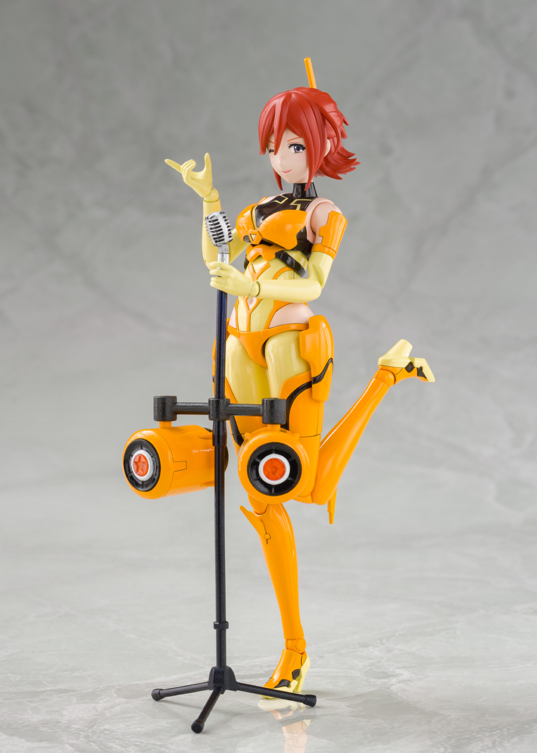 「V.F.G. No.MC-16 マクロスΔ VF-31J ジークフリード カナメ・バッカニア」のフィギュア画像