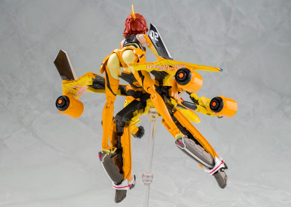 「V.F.G. No.MC-16 マクロスΔ VF-31J ジークフリード カナメ・バッカニア」のフィギュア画像