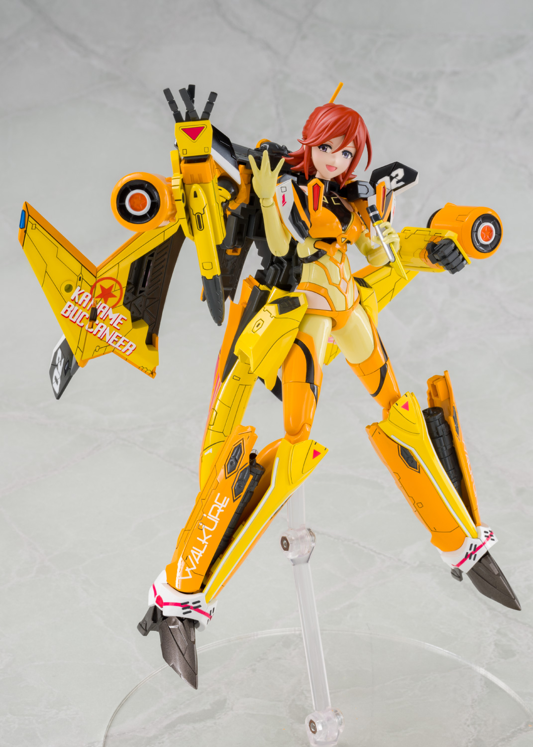 「V.F.G. No.MC-16 マクロスΔ VF-31J ジークフリード カナメ・バッカニア」のフィギュア画像