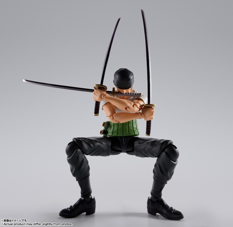 ONE PIECE「S.H.Figuarts ロロノア・ゾロ -冒険の夜明け-」のフィギュア画像