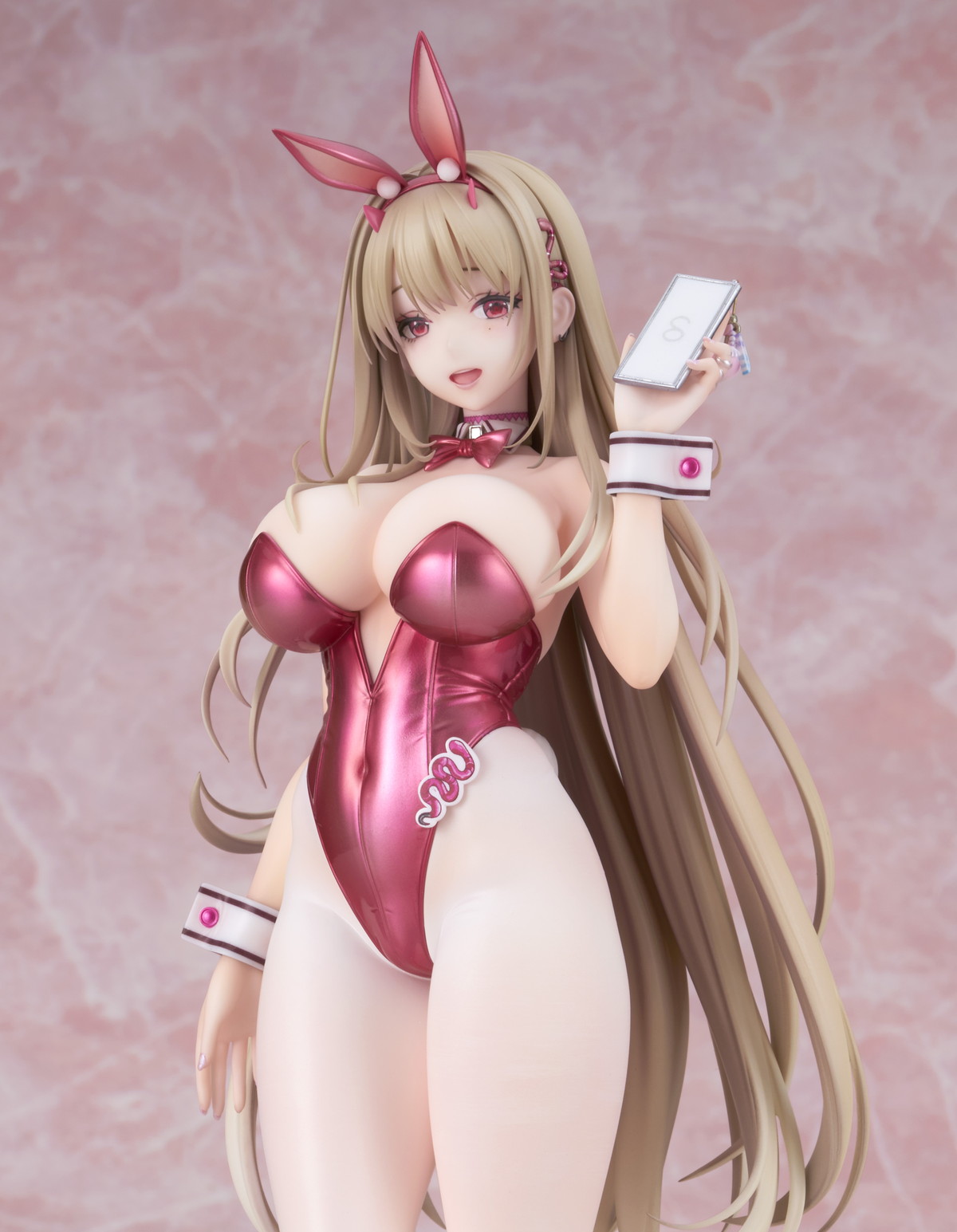 勝利の女神：NIKKE「バイパー：トキシックラビット」のフィギュア画像