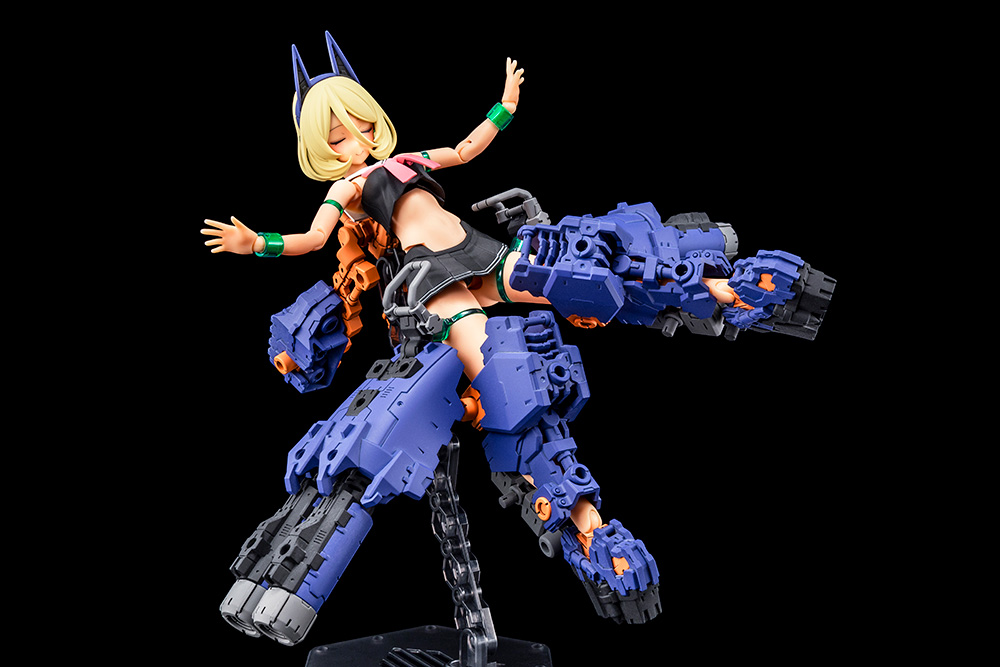 メガミデバイス「BUSTER DOLL タンク MIDNIGHT FANG」のフィギュア画像