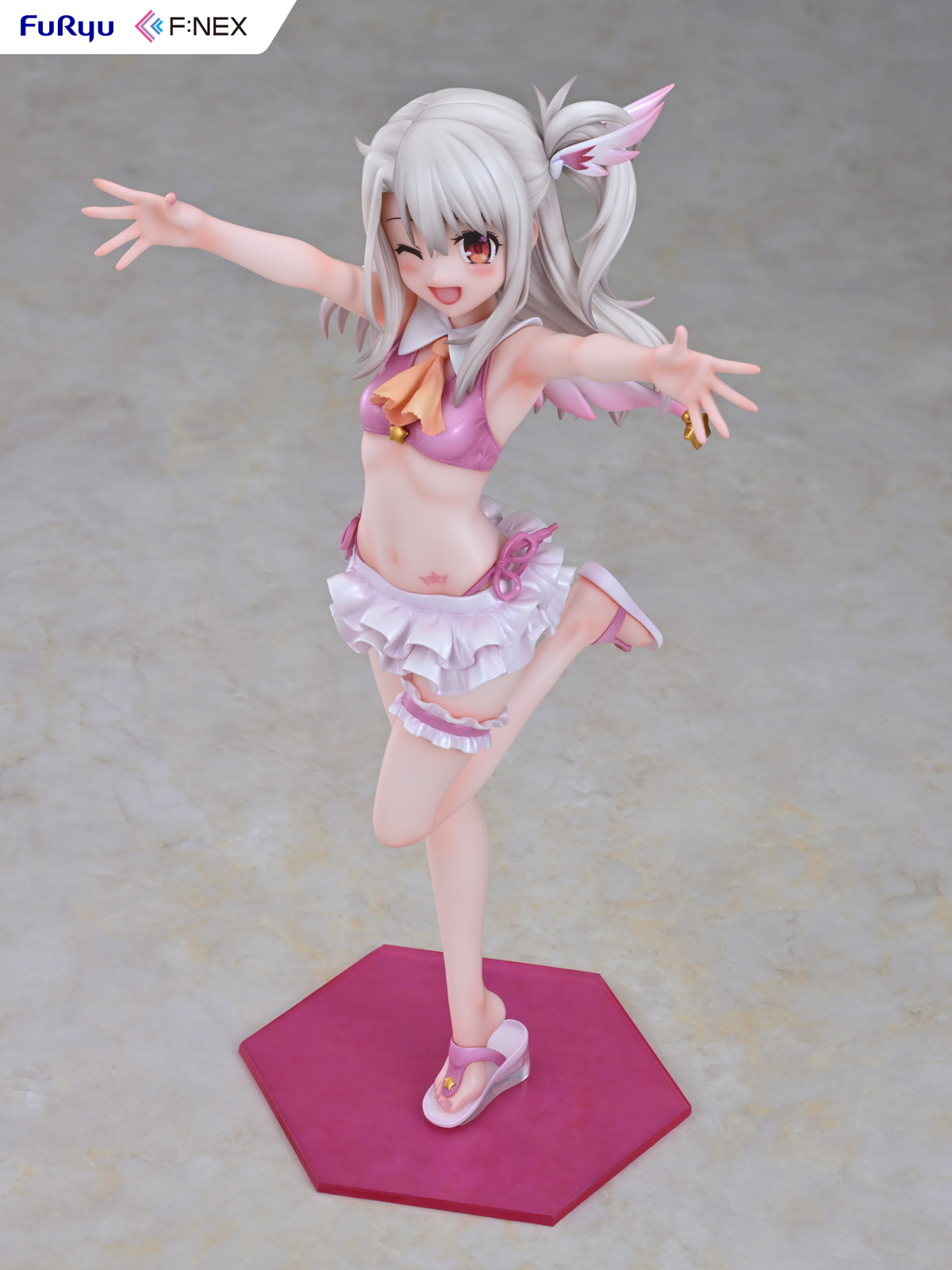 Fate/kaleid liner プリズマ☆イリヤ ツヴァイ！「イリヤスフィール・フォン・アインツベルン 水着 ver.」のフィギュア画像