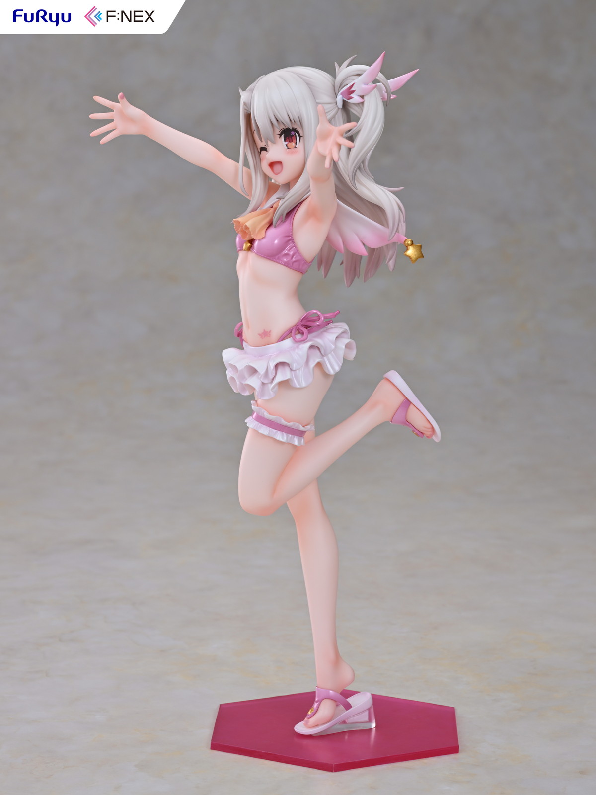 Fate/kaleid liner プリズマ☆イリヤ ツヴァイ！「イリヤスフィール・フォン・アインツベルン 水着 ver.」のフィギュア画像