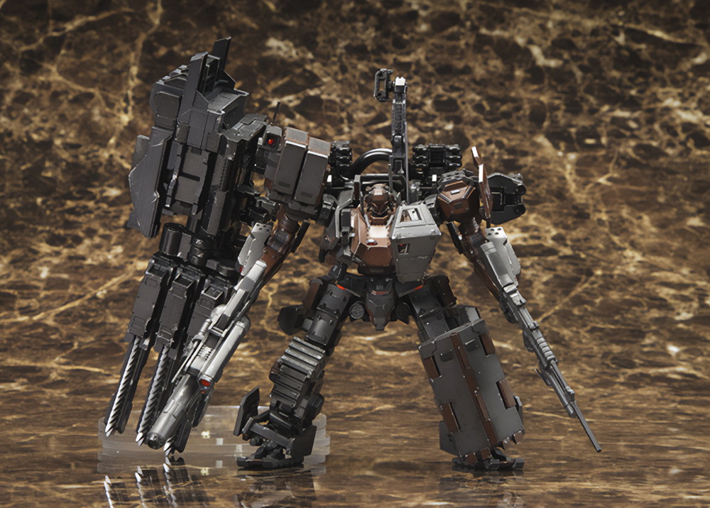 アーマード・コアV「UCR-10/A ヴェンジェンス」のフィギュア画像