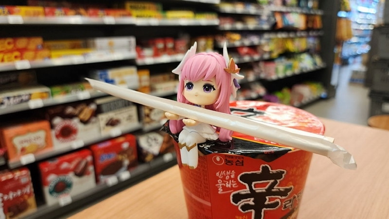 勝利の女神：NIKKE「カップ麺ホルダー・ドロシー」のフィギュア画像