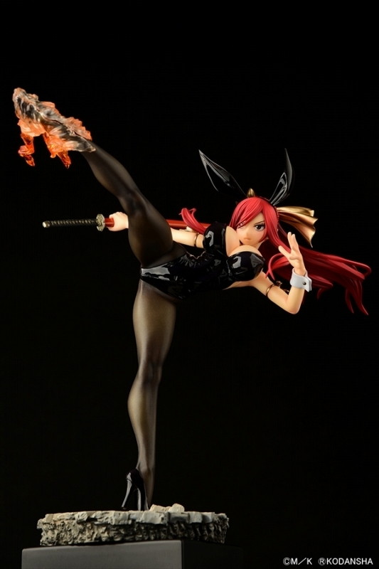 FAIRY TAIL「エルザ・スカーレット ハイキックver.黒兎」のフィギュア画像