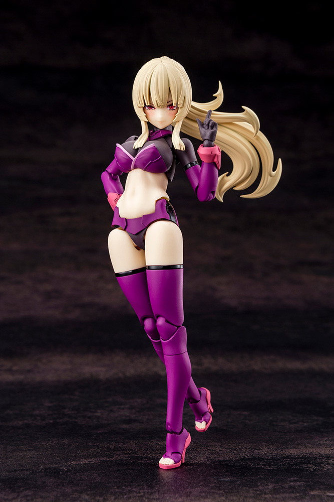 メガミデバイス「皇巫 アマテラス 日蝕（エクリプス）」のフィギュア画像