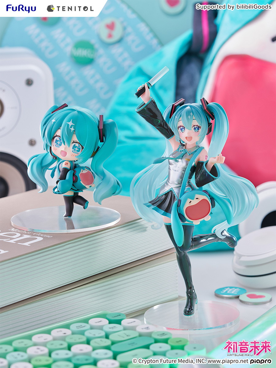 初音ミク「TENITOL 初音ミク UWA ふわふわ可愛い笑顔バッグ［mini］」のフィギュア画像