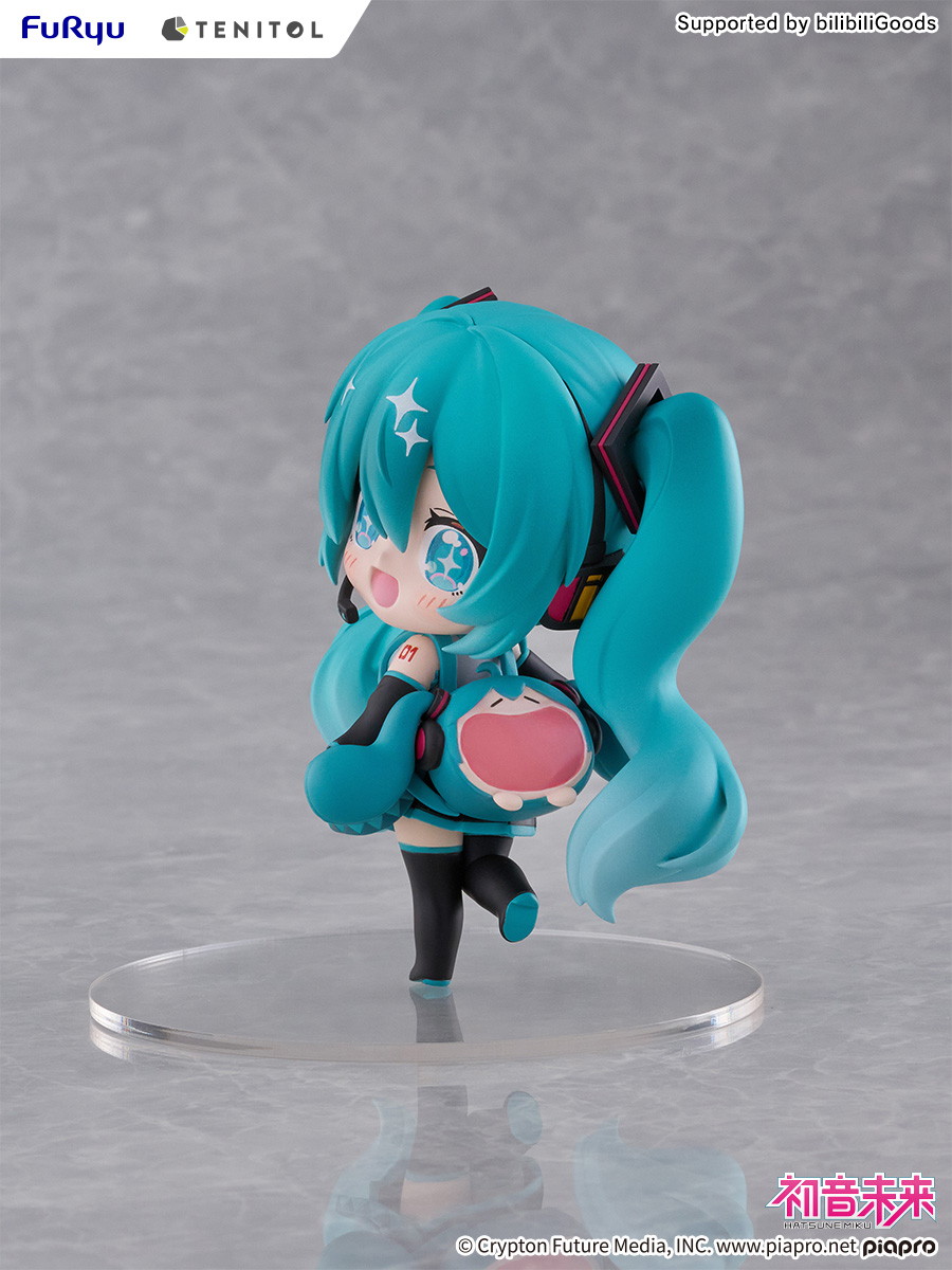 初音ミク「TENITOL 初音ミク UWA ふわふわ可愛い笑顔バッグ［mini］」のフィギュア画像